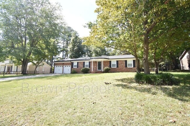Building Photo - 823 Southview Cir