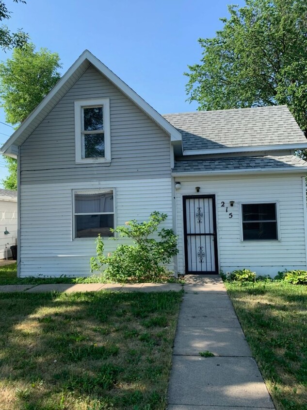 Primary Photo - House for Rent- Bristol, SD