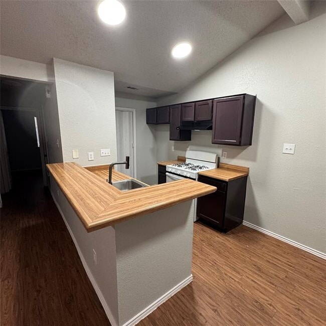 Building Photo - 1214 Orchard Park Cir
