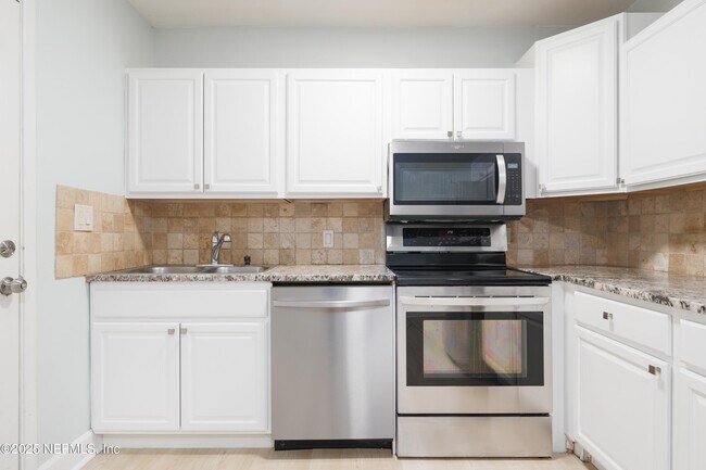 Building Photo - 12064 Aroid Ct