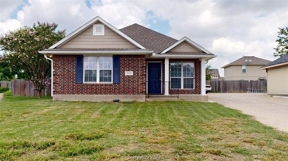 Primary Photo - 509 Camp Court