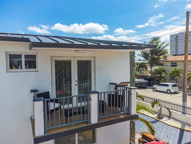 Photo - 901 NW 22nd Pl House