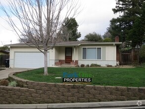 Building Photo - 154 Montanya Ct