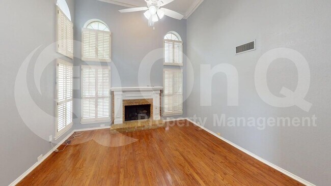 Building Photo - 9010 Cumberland Dr
