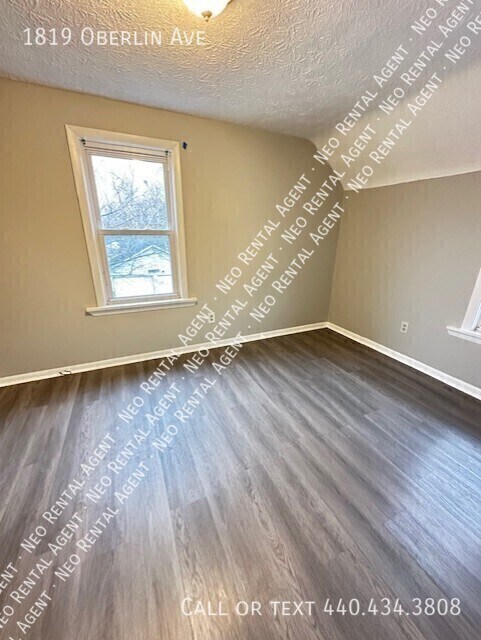 Foto del edificio - 1819 Oberlin Ave