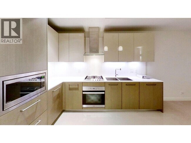 Building Photo - 6611 Pearson Wy