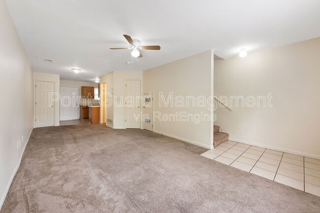 Building Photo - 955 Leroy St