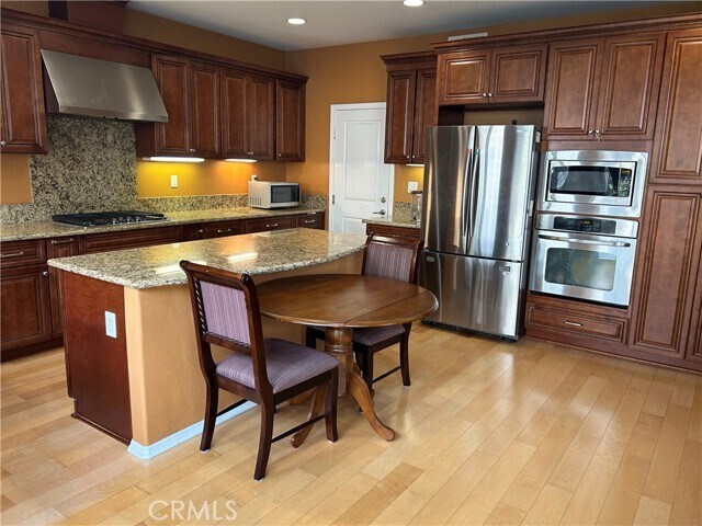 Building Photo - 335 Tulip Tree Ave