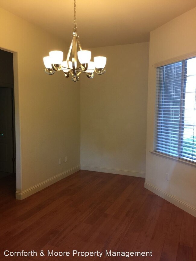 Building Photo - 4 br, 2 bath House - 2276 S Ezie