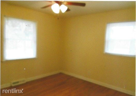 Building Photo - 2300 Bywood Rd