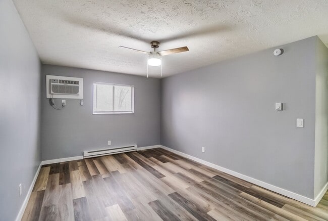 Interior Photo - Cascade Ridge
