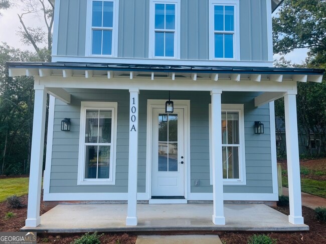 Building Photo - 100 Gardenia Ln