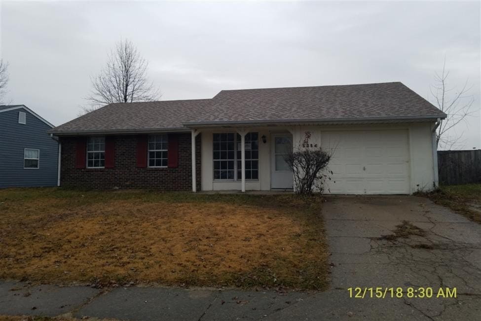Primary Photo - Cozy 3 bedroom 1.5 bath with a Garage