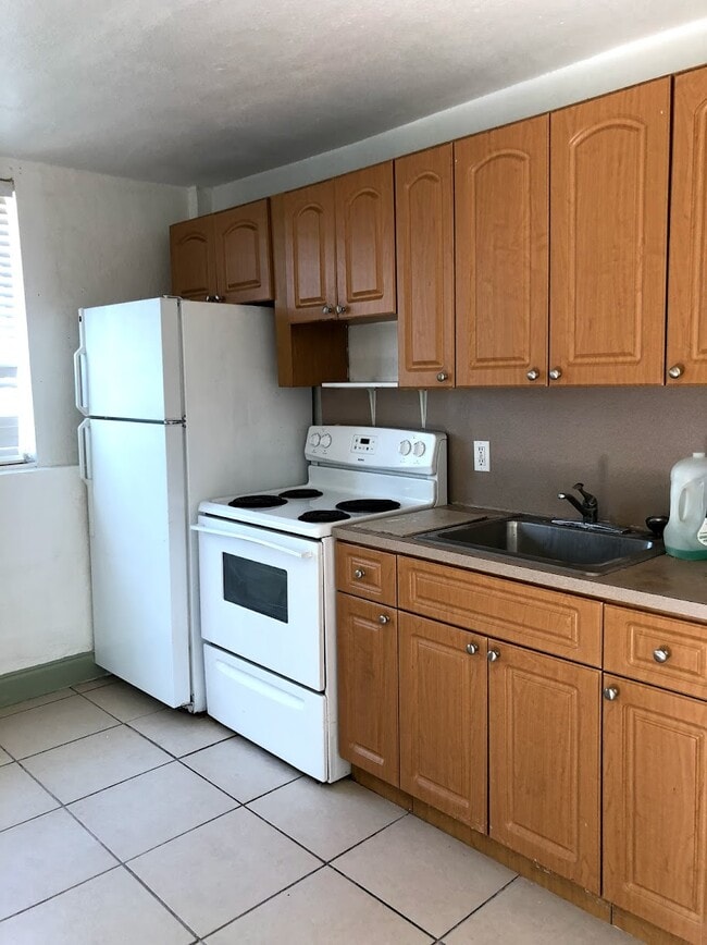 Foto del edificio - 2144 SW 17th St