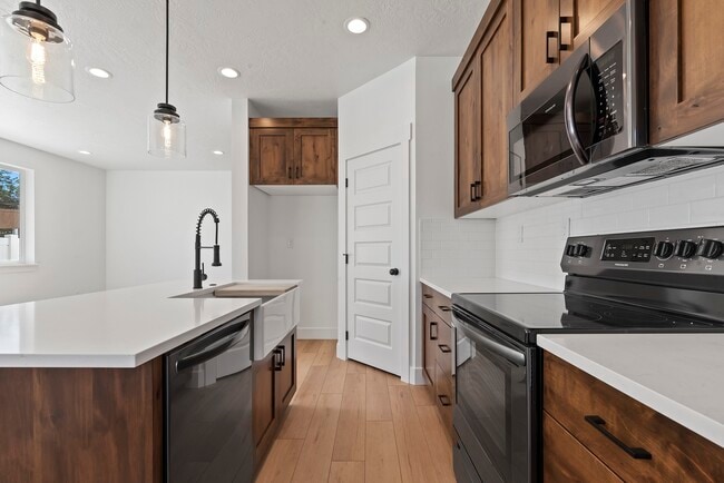 Foto del edificio - 33 E Carlton Ave