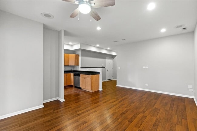 Foto del edificio - 7717 N Marshfield Ave