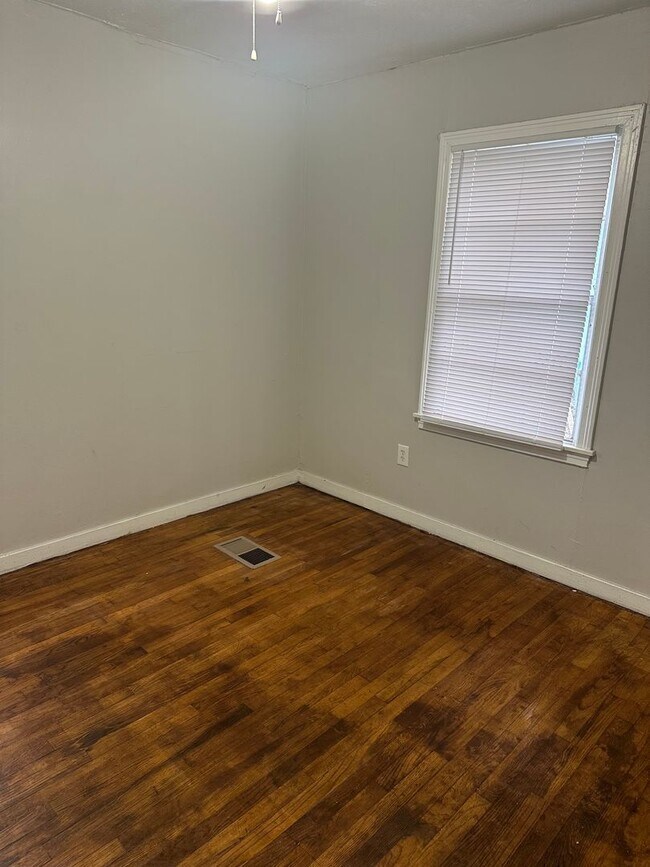 Foto del edificio - 3613 Southland Dr
