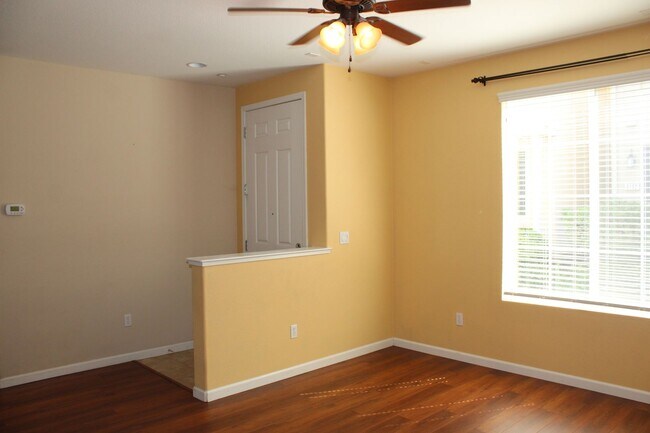 Foto del edificio - 6113 Rockport Ln