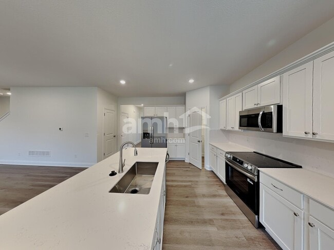 Building Photo - 203 Kramer Mills Dr