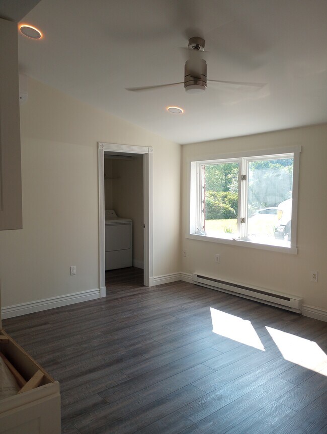 Foto del edificio - 380 W Rose Tree Rd