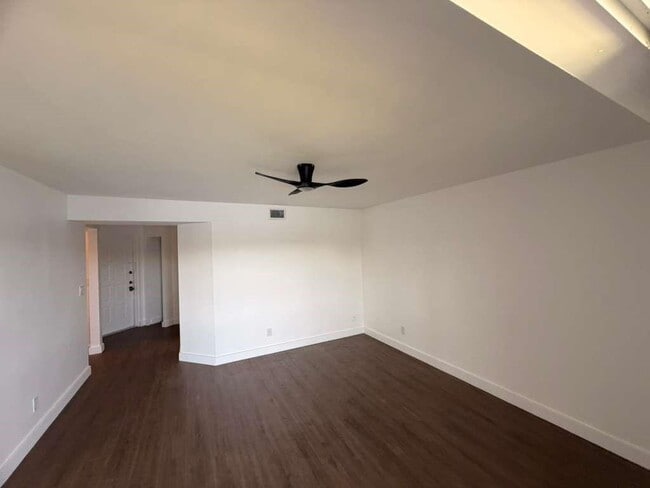 Foto del edificio - 788 NW 92nd Ave