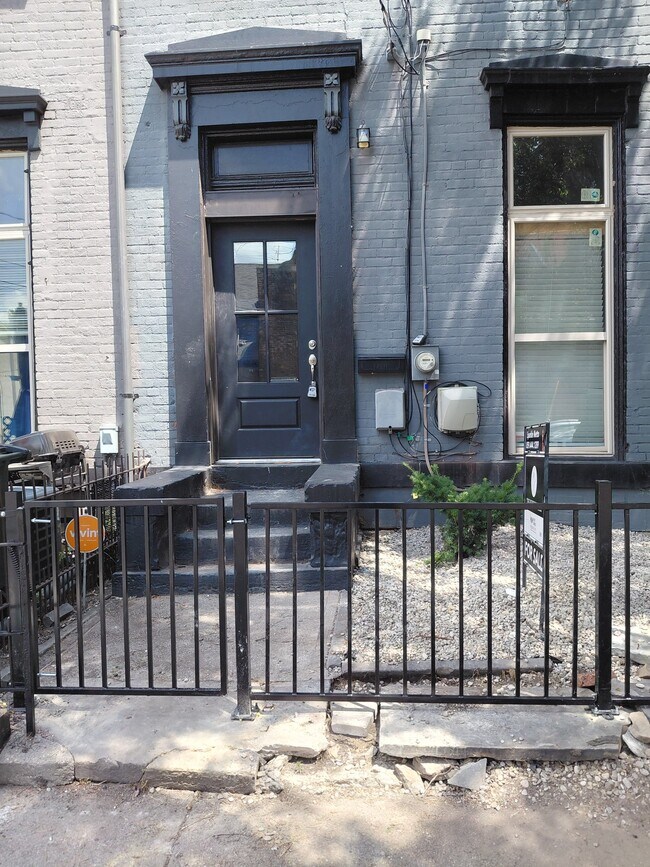 Photo - 460 Dayton St House