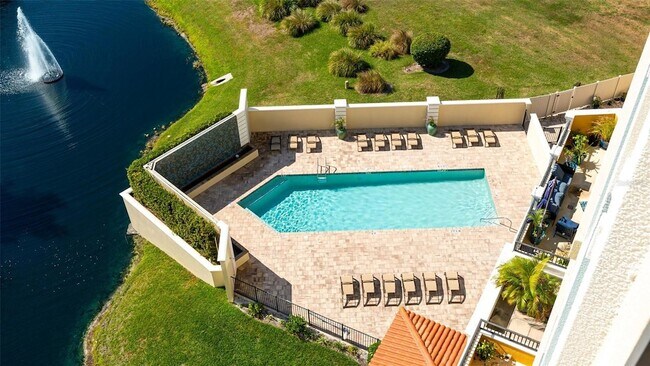 Foto del edificio - 501 Haben Blvd