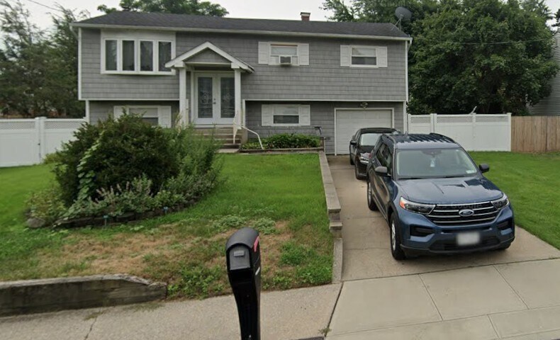 Foto del edificio - 498 Hawkins Rd