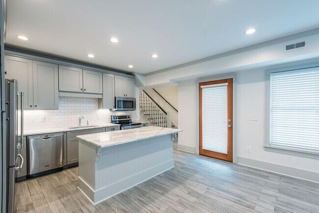 Photo - 10 Orrs Ct House