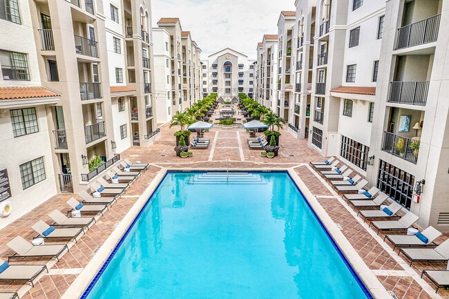 Gables Grand Plaza Apartments - Apartments in Coral Gables, FL ...