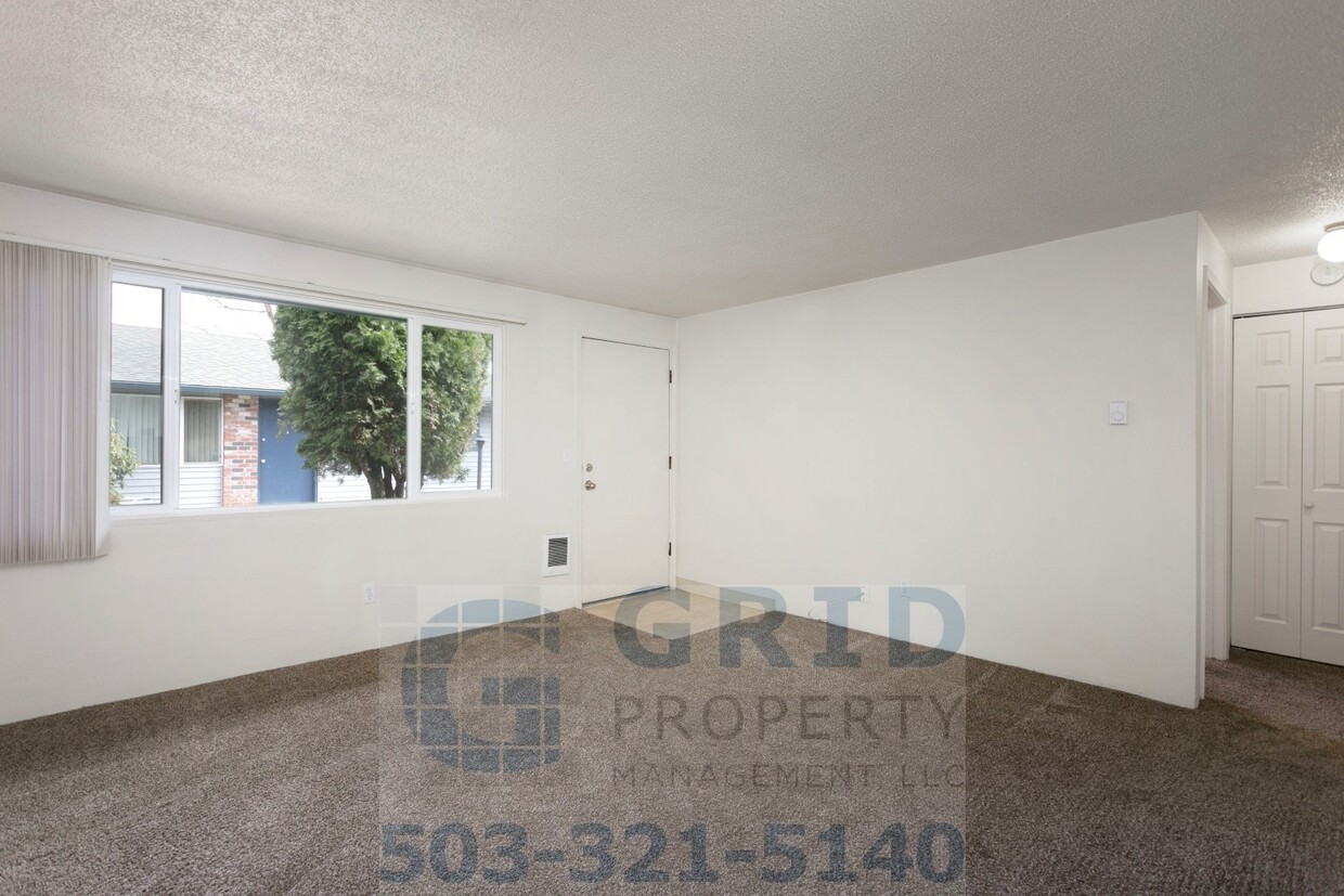 Primary Photo - 2 Bedroom Apartment Available in SW Portla...