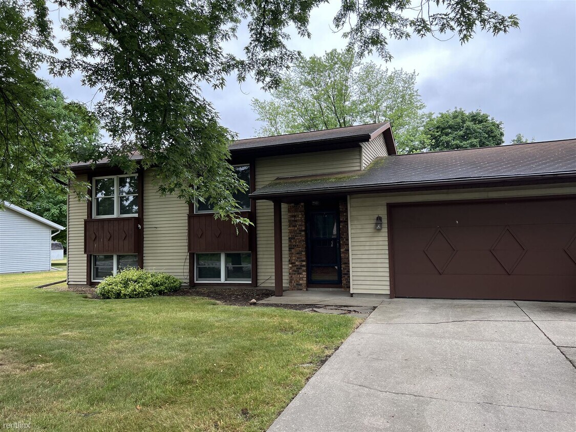 1309 S 16th St, Goshen, IN 46526 House Rental in Goshen, IN