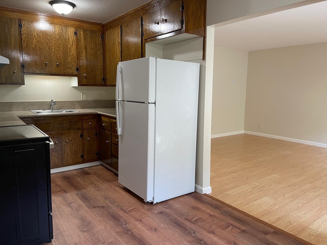 kitchen and living space - 2144 Lincoln Ave