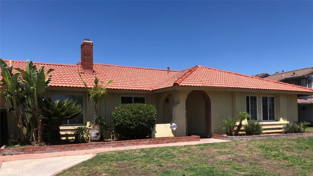 Primary Photo - 562 W Casmalia St