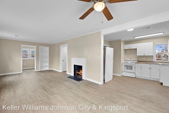 Building Photo - 3 br, 1.5 bath House - 1669 East Sevier Ave