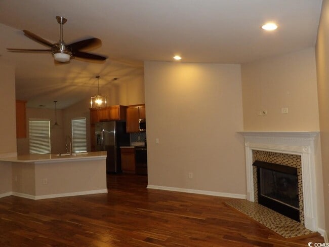 Foto del edificio - 188 Devonbrook Pl