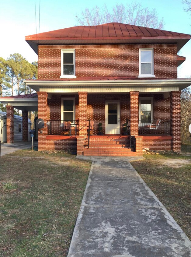 205 S Carter St, La Crosse, VA 23950 House Rental in La Crosse, VA