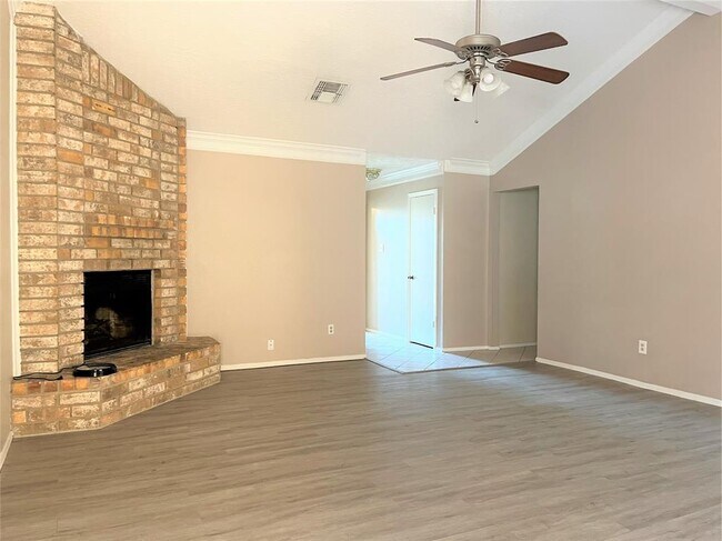 Building Photo - 13223 Whitchurch Way