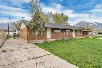 Building Photo - 1194 W 300 N St