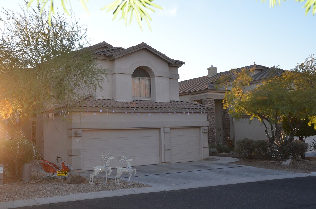 Primary Photo - 3338 N Brighton