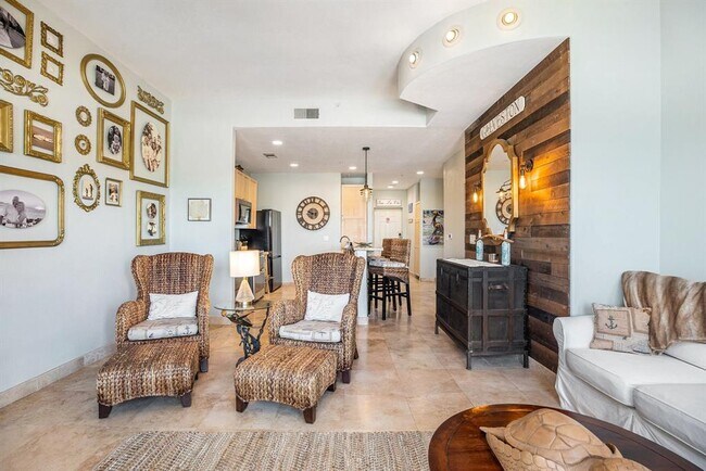Building Photo - 9420 Seawall Blvd