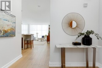 Building Photo - 10 Navy Wharf Ct