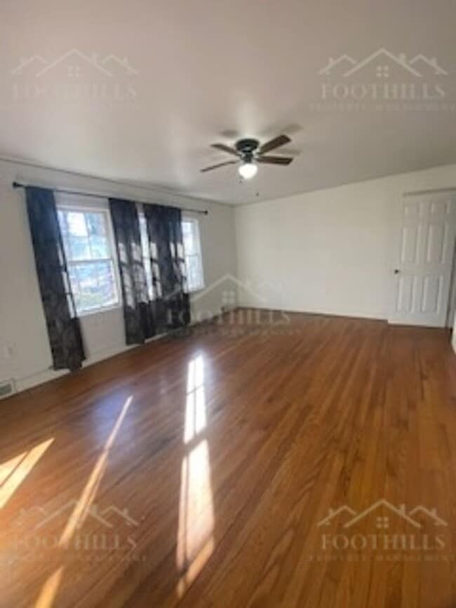 Building Photo - 1109 Reed Rd