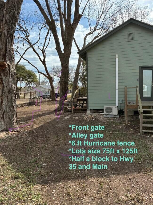 Foto del edificio - 112 E Scott St