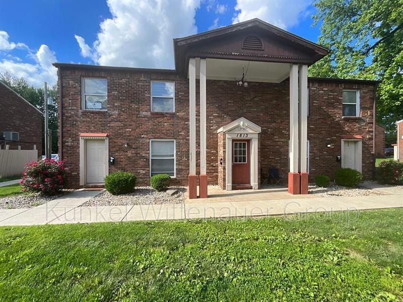 Foto principal - 1813 Jamestown Rd
