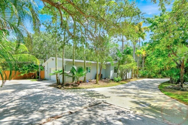 Building Photo - 9775 SW 140th St