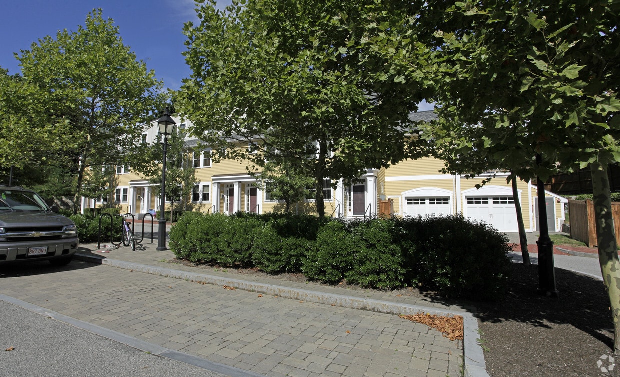 Foundry Square Condominiums Apartments in Newburyport, MA