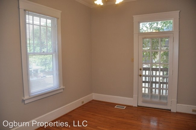 Foto del edificio - 1330 W 1st St