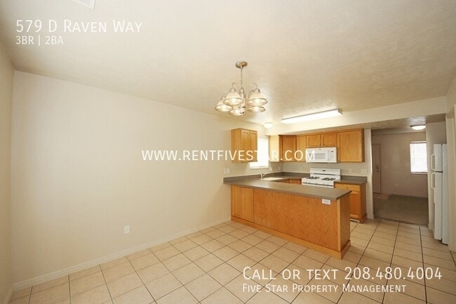 Building Photo - 579 Raven Way