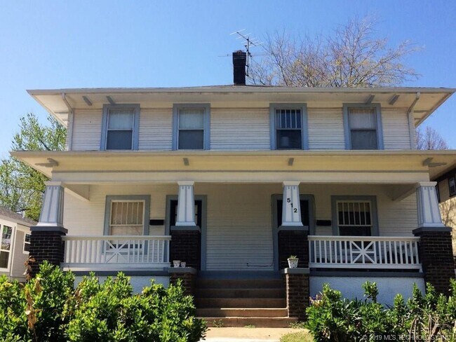 Front of Duplex - Right Unit - 512 N Santa Fe Ave